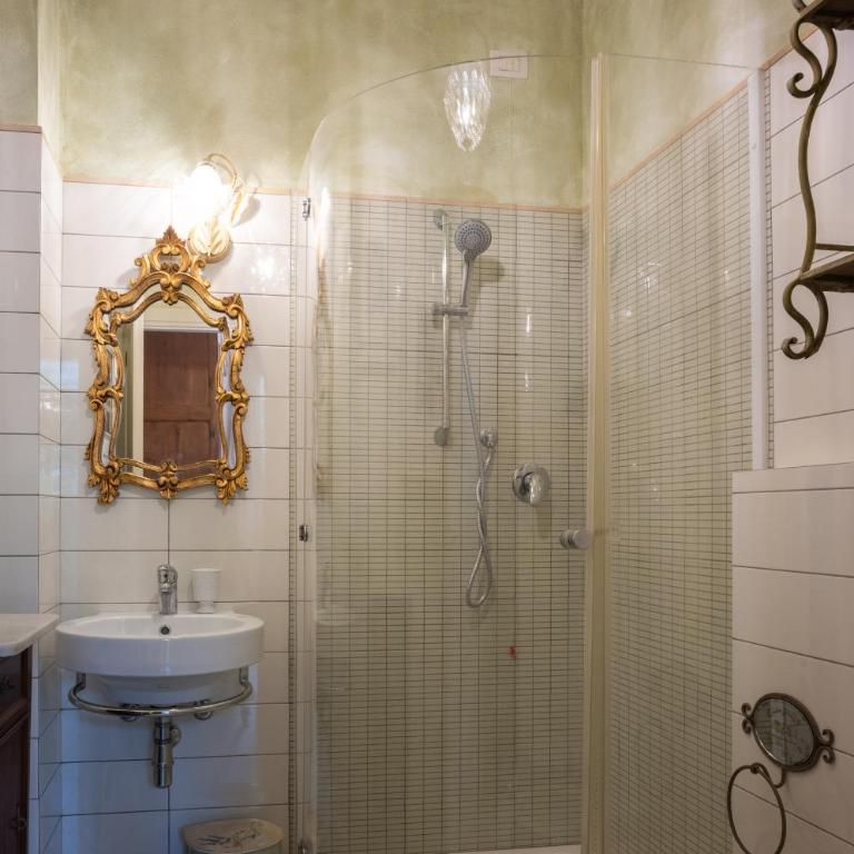 Glicini Elegant Apartment - Appartamento con 2 Camere da Letto - 10