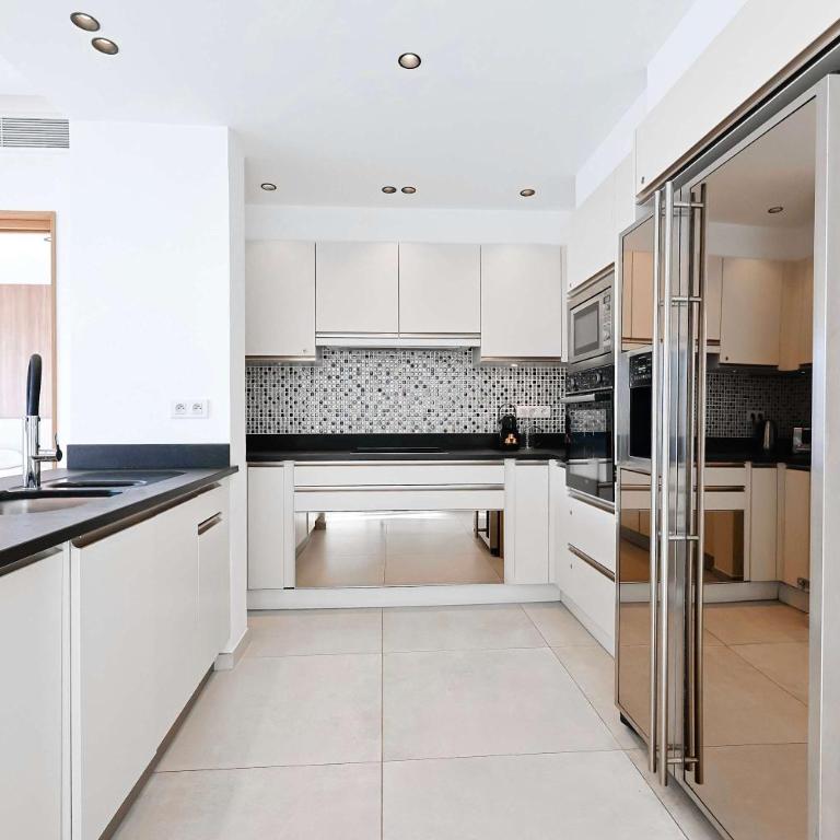 Prestige Croisette - Apartment with Panoramic Terrace and Sea View in Cannes - Appartement - 5