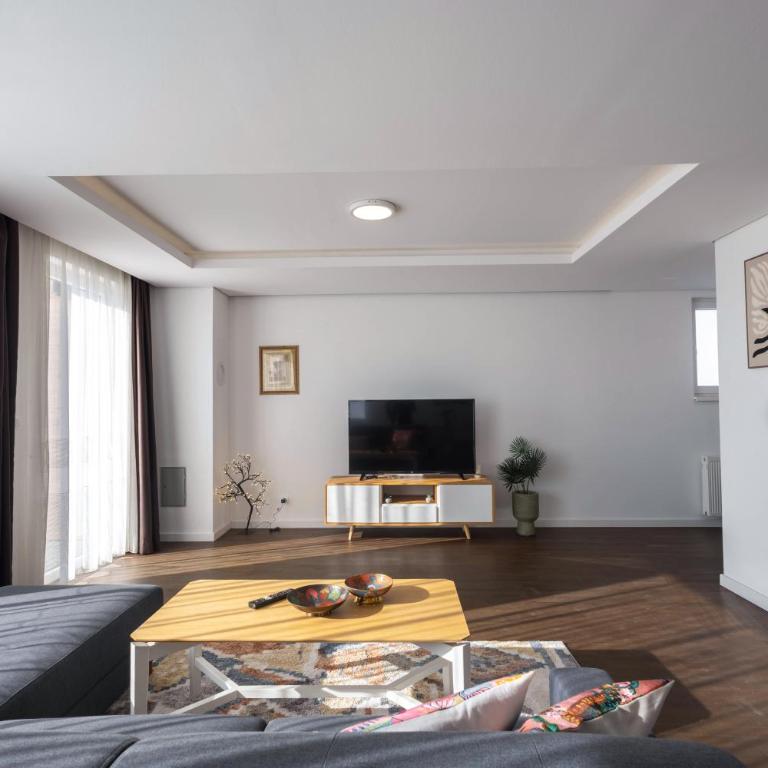 Aeris Residence Panoramic View - Three-Bedroom Villa - 27