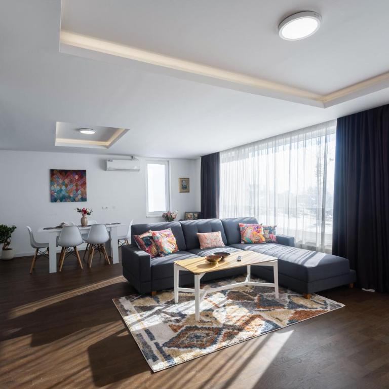 Aeris Residence Panoramic View - Three-Bedroom Villa - 9