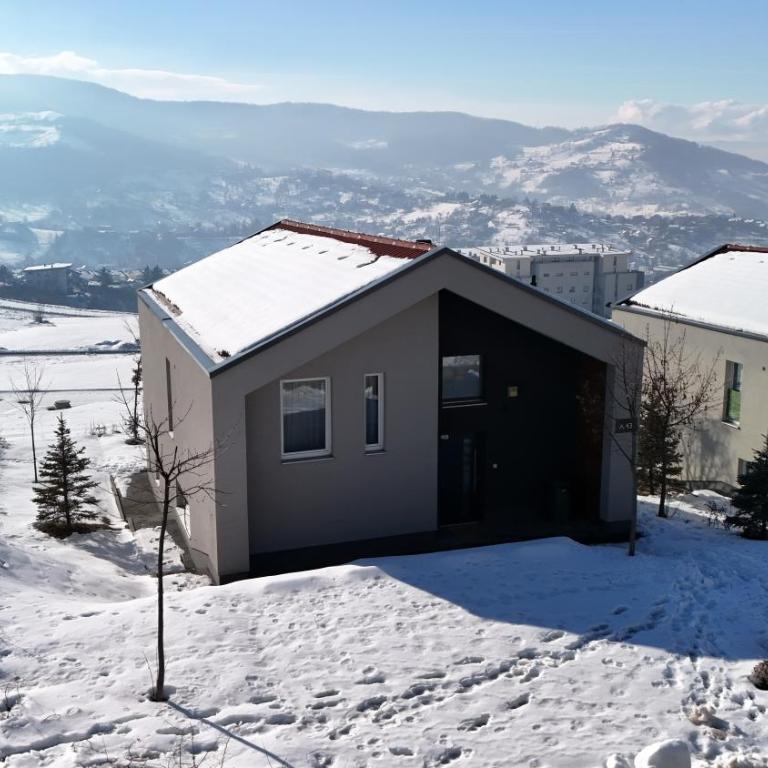 Aeris Residence Panoramic View - Three-Bedroom Villa - 36