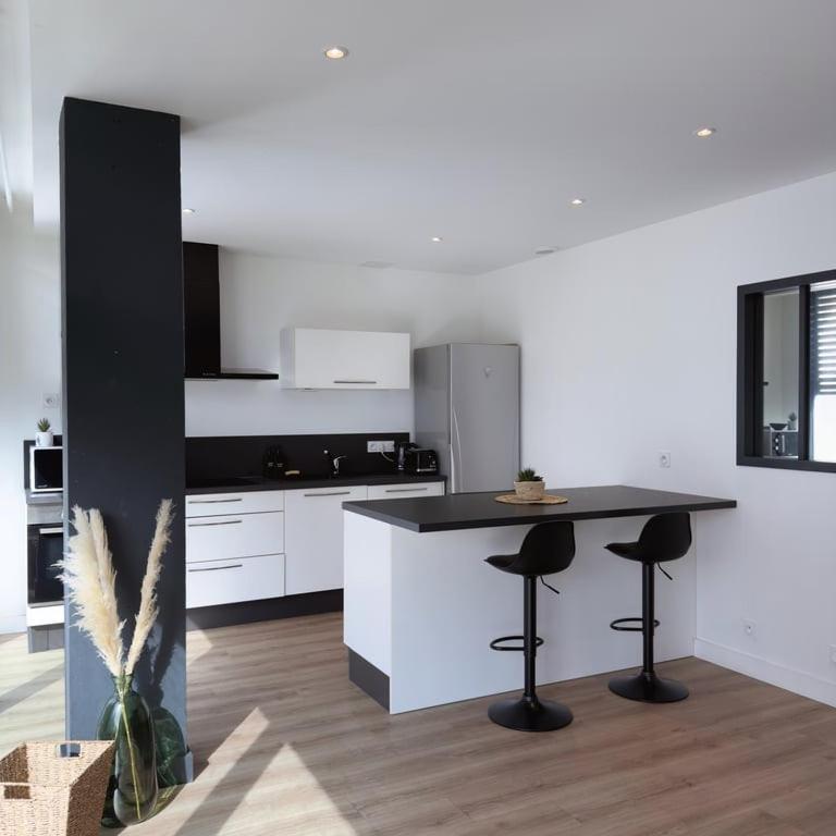 Grand Square -5 min from train station & center - Apartment mit 2 Schlafzimmern und Stadtblick - 5