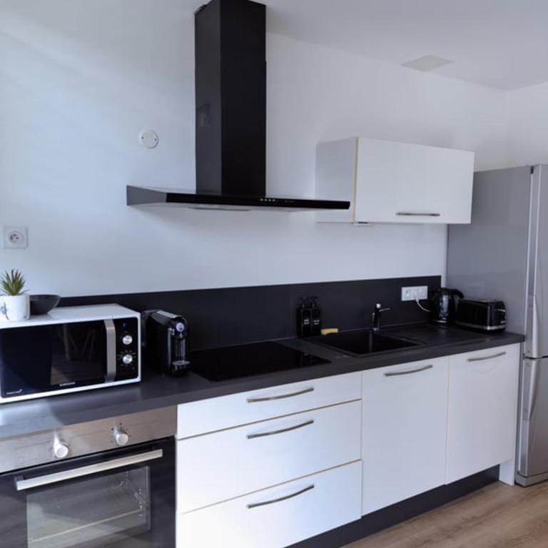 Grand Square -5 min from train station & center - Apartment mit 2 Schlafzimmern und Stadtblick - 10