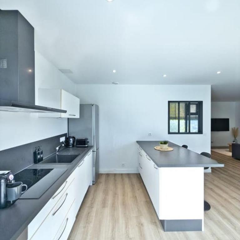 Grand Square -5 min from train station & center - Apartment mit 2 Schlafzimmern und Stadtblick - 30