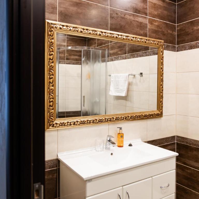 Suite Aurum - Deluxe Double Room - 9