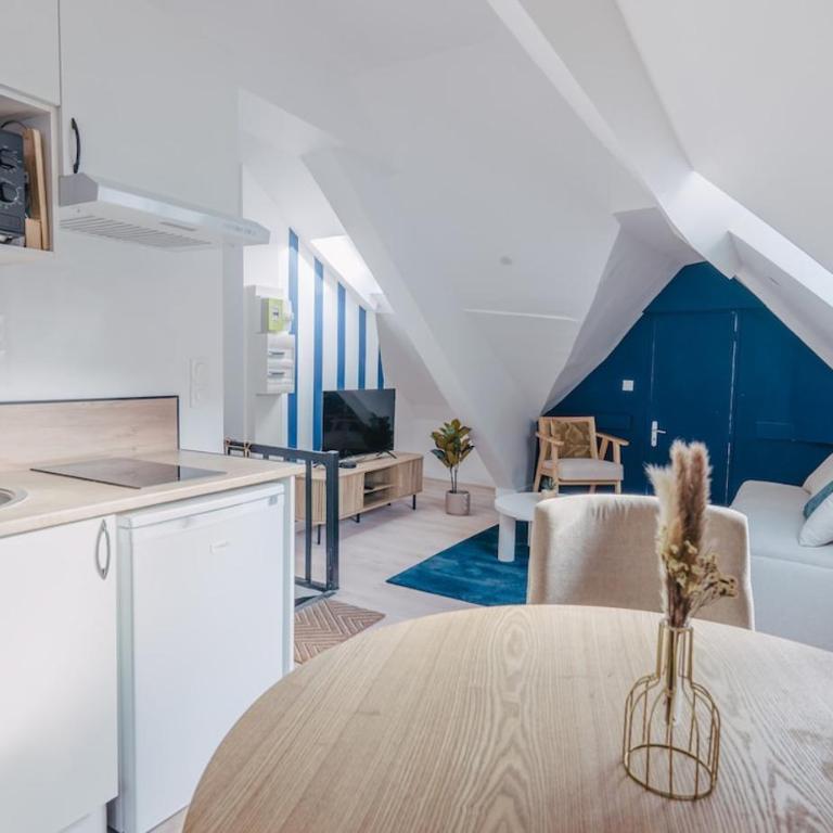 Le Bleu Urbain Logement Chic en Centre-Ville - Appartement 2 Chambres - 9