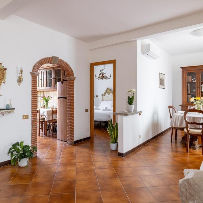 Delightful attic with terrace-Caffarella - Appartamento con 1 Camera da Letto - 2