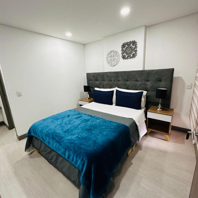 Magnifico y Confortable Apartamento Amoblado - Habitación Familiar con balcón - 4