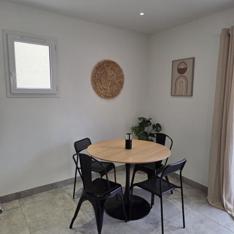 200m de la plage en centre ville au calme avec garage num4 - Appartement 1 Chambre - 2
