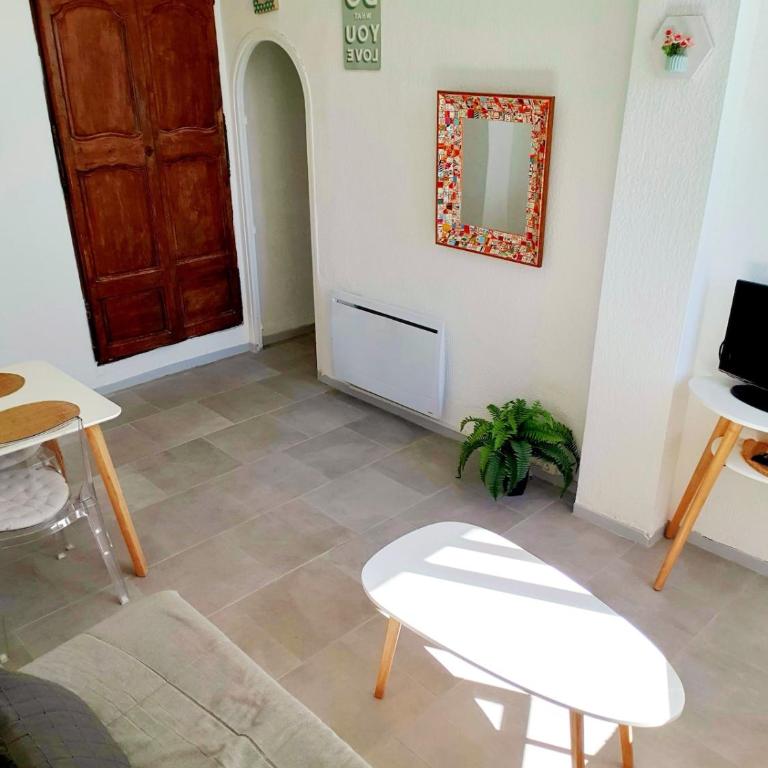 En bord de mer - Two-Bedroom Apartment - 4