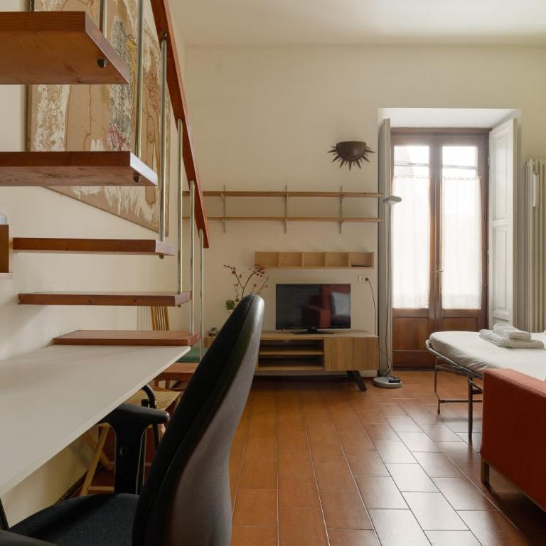 GuestHost - Cosy Studio Gerusalemme M5 lilla line - Monolocale con Divano-Letto - 4
