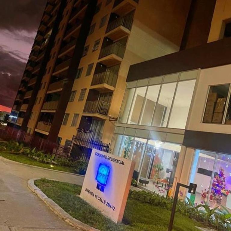 Ubicación privilegiada, lujo y confort en Armenia - Apartamento de 3 dormitorios - 2