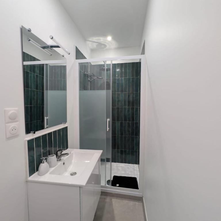 Appartement cosy près de la cathédrale - Apartment mit 1 Schlafzimmer - 13