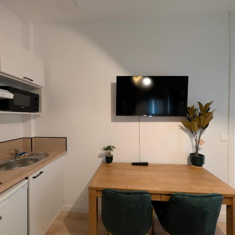 Appartement cosy près de la cathédrale - Apartment mit 1 Schlafzimmer - 24
