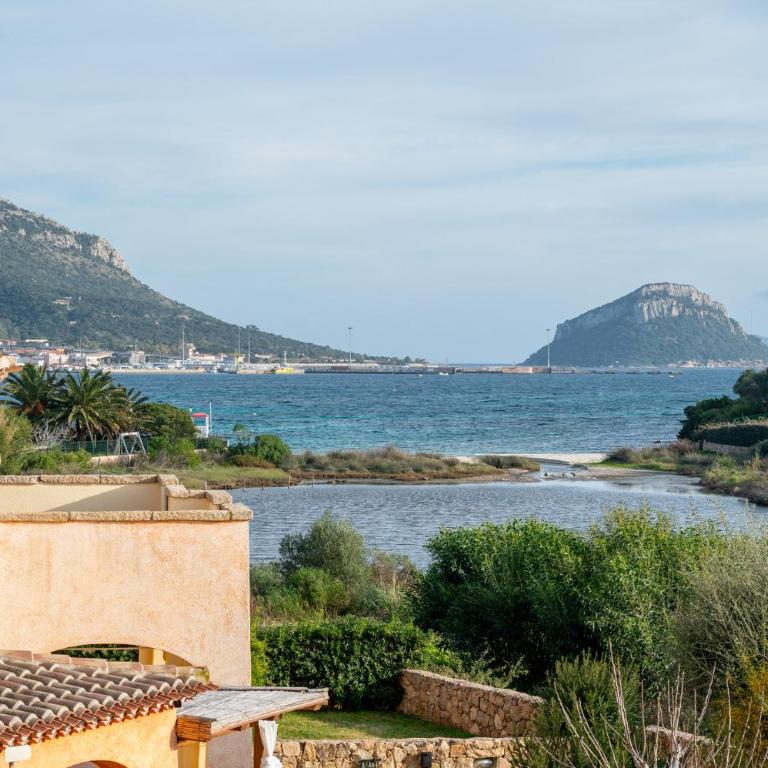Villaggio Perlacea - Your House in Sardinia - Two-Bedroom Apartment with Terrace and Sea View - 12