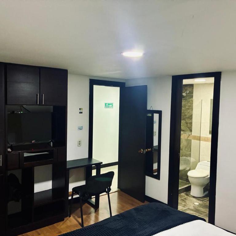 Nova Hotel Bogota - Large Single Room - 5