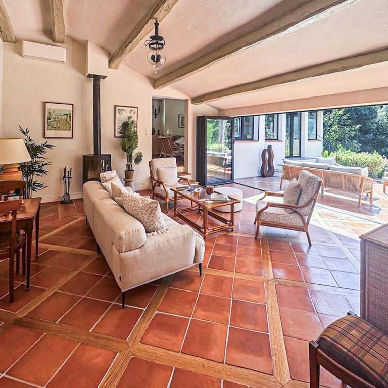 Superbe villa de 5 suites, climatisation, piscine, tennis, hauteurs de St Paul - Villa - 6