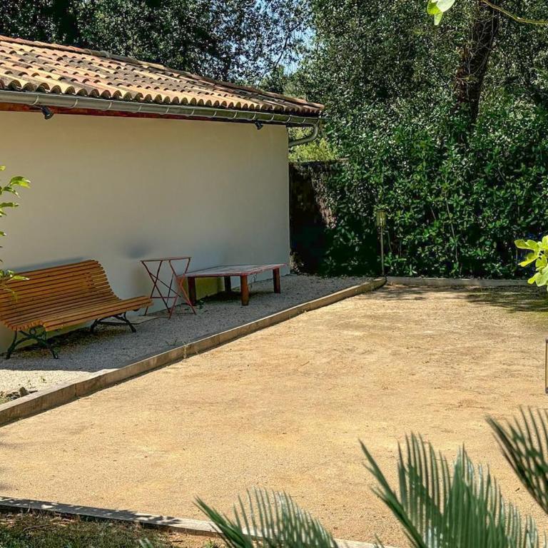 Superbe villa de 5 suites, climatisation, piscine, tennis, hauteurs de St Paul - Villa - 66