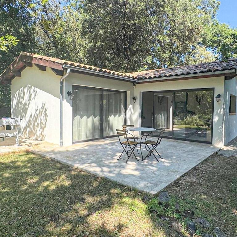Superbe villa de 5 suites, climatisation, piscine, tennis, hauteurs de St Paul - Villa - 70