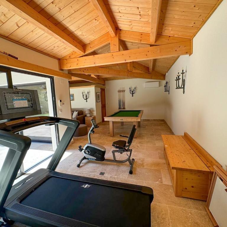 Superbe villa de 5 suites, climatisation, piscine, tennis, hauteurs de St Paul - Villa - 55