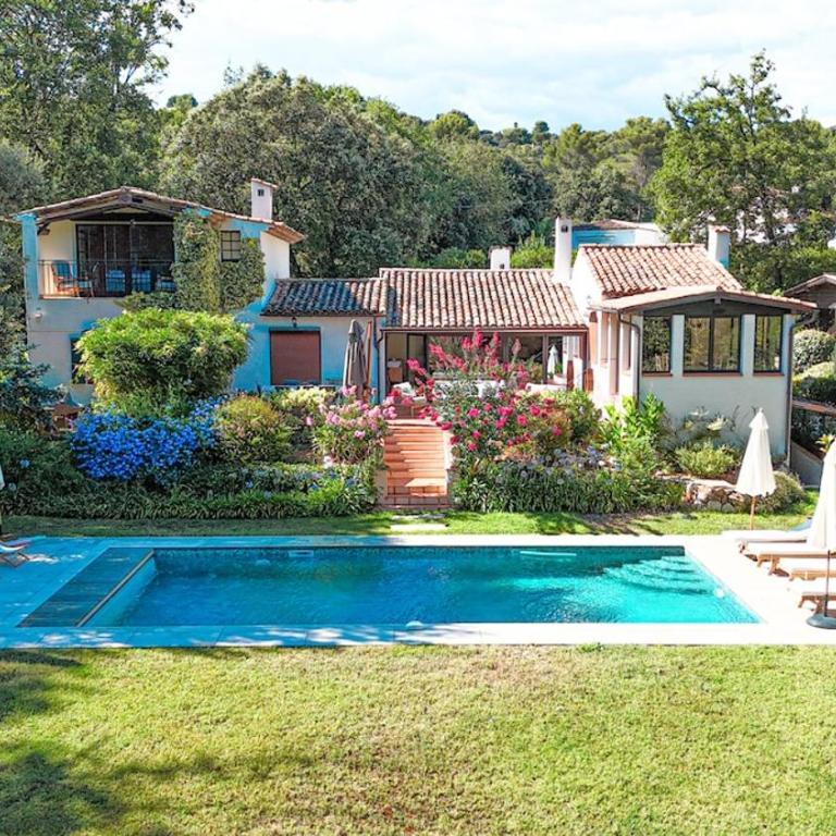 Superbe villa de 5 suites, climatisation, piscine, tennis, hauteurs de St Paul - Villa - 16