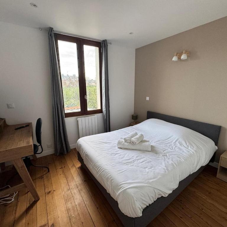 Charmant T2 vue sur la cathédrale d'Amiens - Appartement 1 Chambre - 3