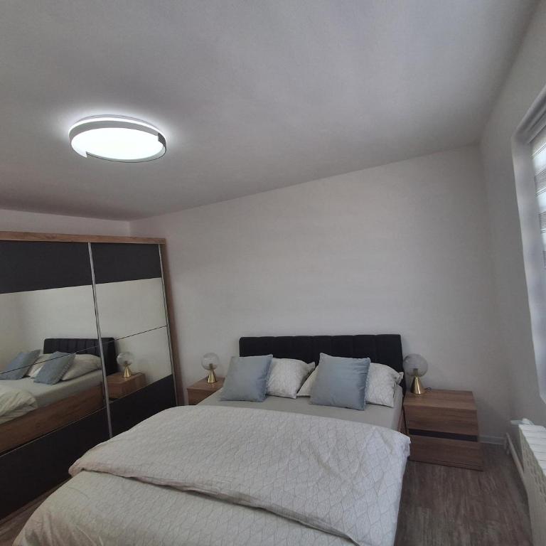 Apartman Sara - One-Bedroom House - 8
