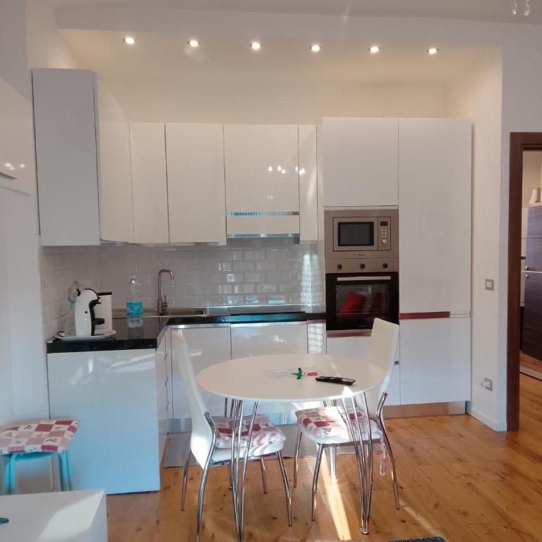 Loft moderno zona 8 Milano - Appartamento con 1 Camera da Letto - 19