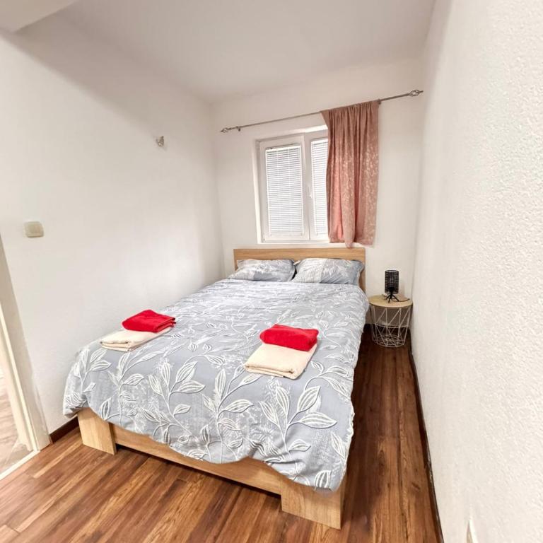 Mystras Apartments - One-Bedroom Apartment - 4