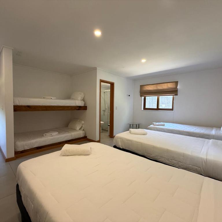 Apart Hotel Sol y Lago - Standard Family Room - 1