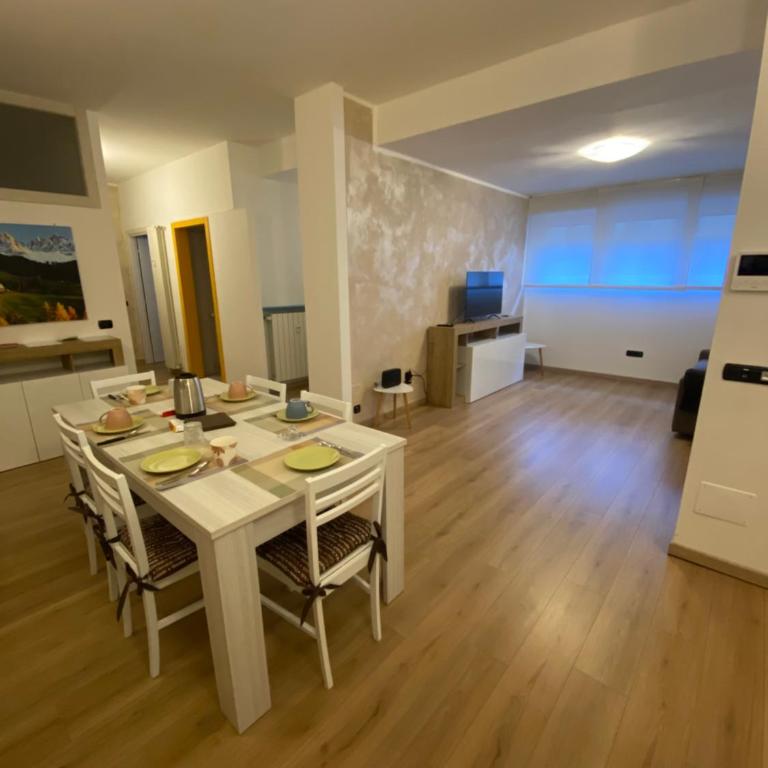 Viale Apartment Tirano - Two-Bedroom Apartment - 20
