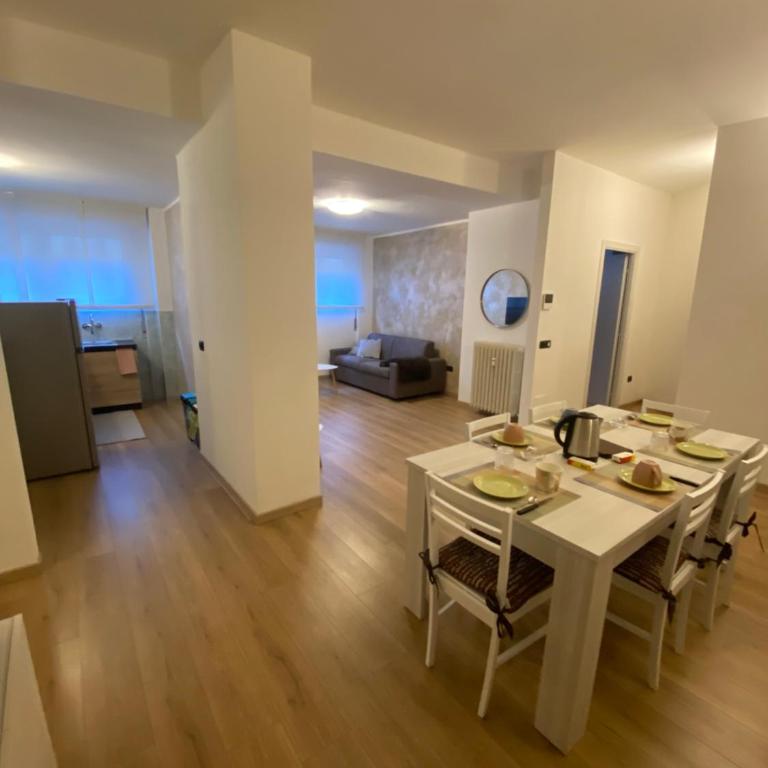 Viale Apartment Tirano - Two-Bedroom Apartment - 16