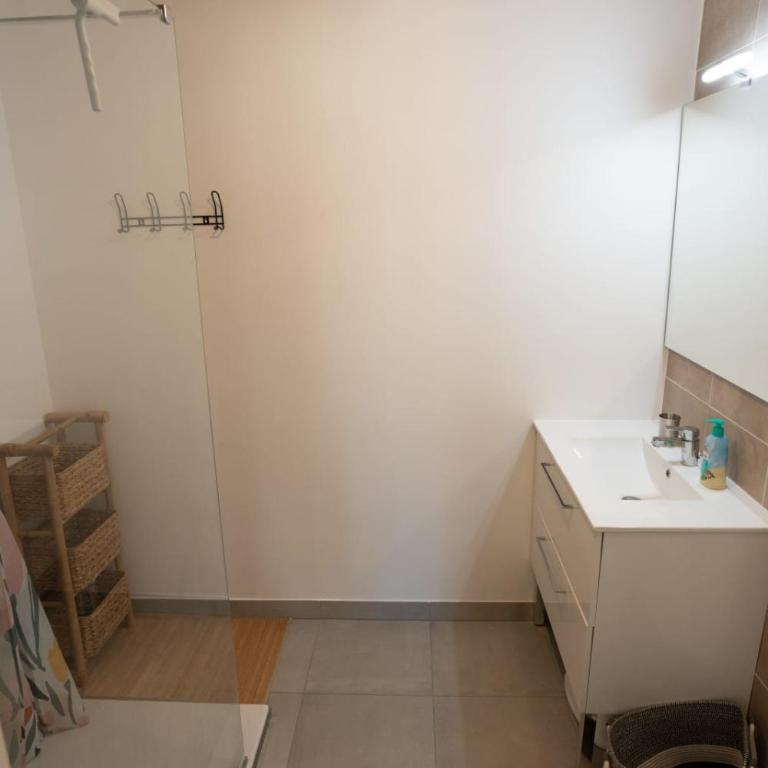Riboleys - Grand T3 moderne à 100m de la mer - Appartement 3 Chambres - 12