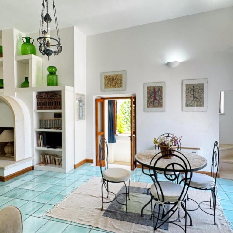 Casa Filippo - Authentic Historic Seafront Home with Terrace in Otranto City Center - Marea Stays Collection - Villa con 3 Camere da Letto - 4