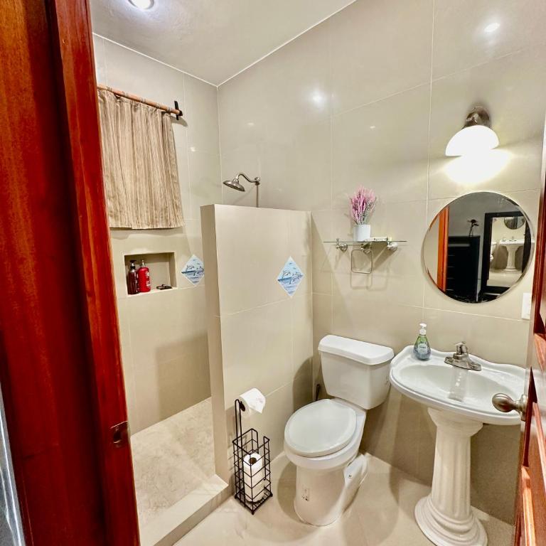 Spacious 3-story private house with ocean view - Five-Bedroom House - 28