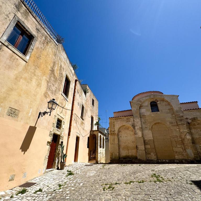 Casa Filippo - Authentic Historic Seafront Home with Terrace in Otranto City Center - Marea Stays Collection - Villa con 3 Camere da Letto - 31
