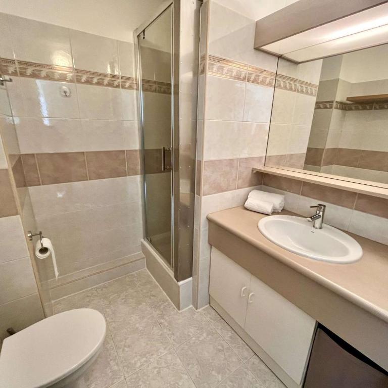 FS280-472 Appt 2 pièces 4 personnes FREJUS - Appartement 1 Chambre - 11