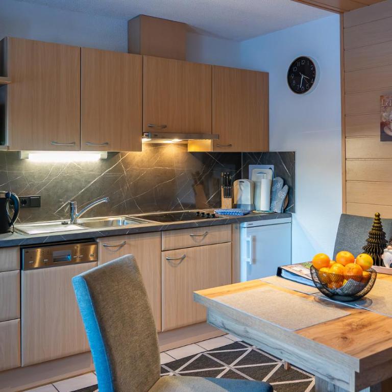 Haus Ladner - Apartment mit 2 Schlafzimmern und Terrasse - 34