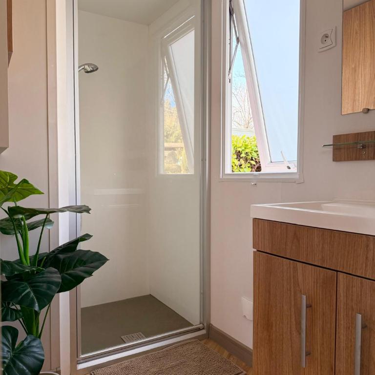 Eden Cottages - Premium Cottage avec Piscine - Mobile Home - 5