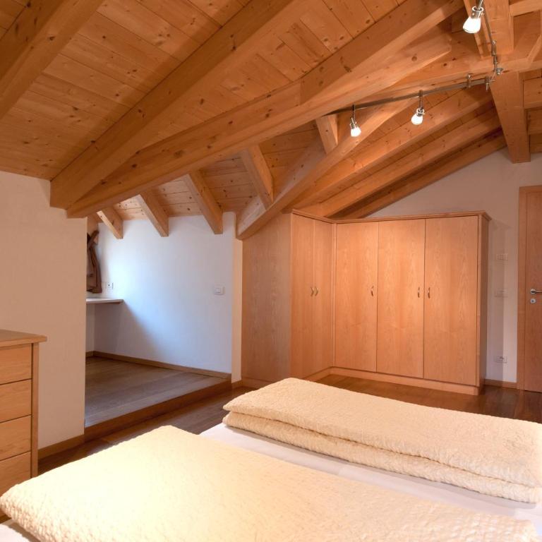 Appartamenti Villa Olympia - Appartamento con 2 Camere da Letto e Balcone - 9