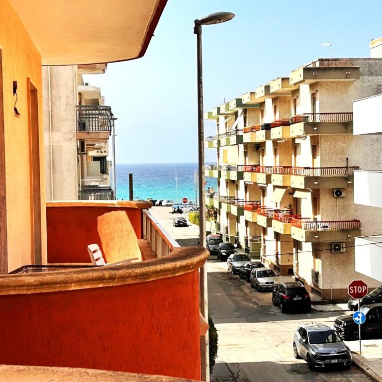 Casa vacanza da Leo - Appartamento con 2 Camere da Letto e Vista Mare - 1