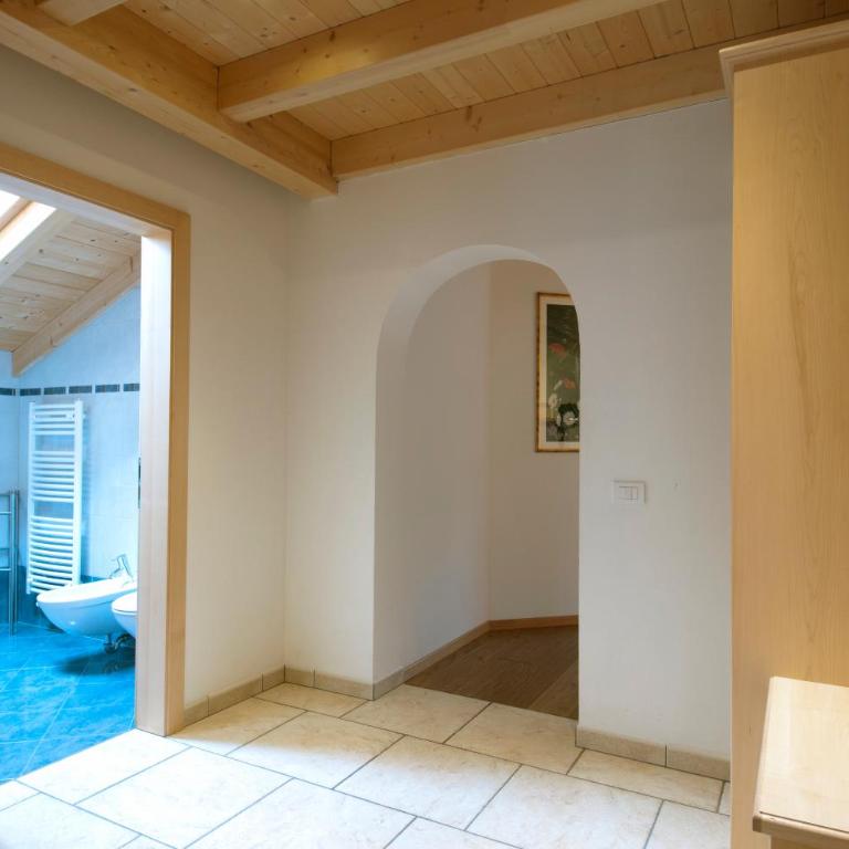 Appartamenti Villa Olympia - Appartamento con 2 Camere da Letto e Balcone - 8