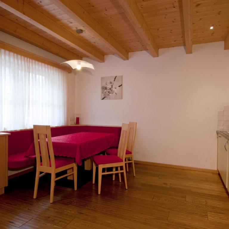 Appartamenti Villa Olympia - Appartamento con 2 Camere da Letto e Balcone - 5