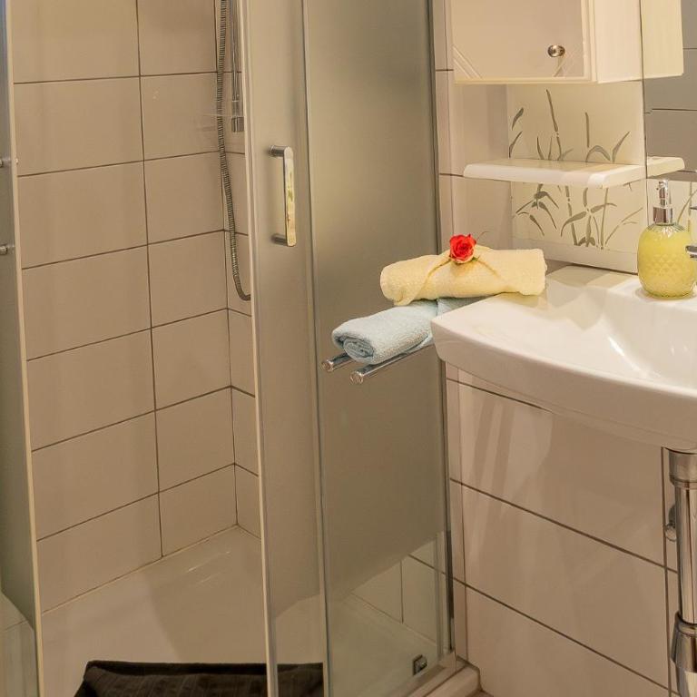 Haus Ladner - Apartment mit 2 Schlafzimmern und Balkon - 16