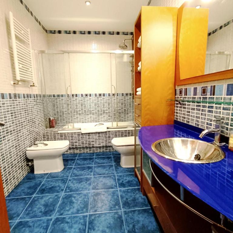 Amplio con 2 baños y 4 camas dobles - Apartamento de 3 dormitorios Premium - 7