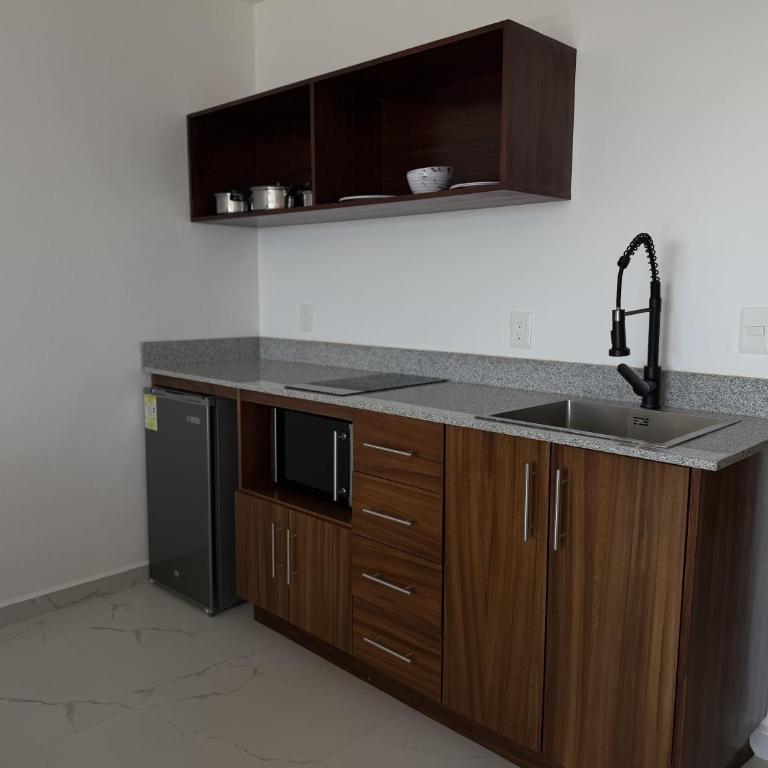 MIRAMARE Ocean View - King Suite with Ocean View - 21