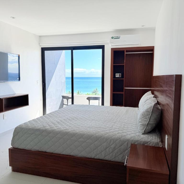 MIRAMARE Ocean View - King Suite with Ocean View - 35