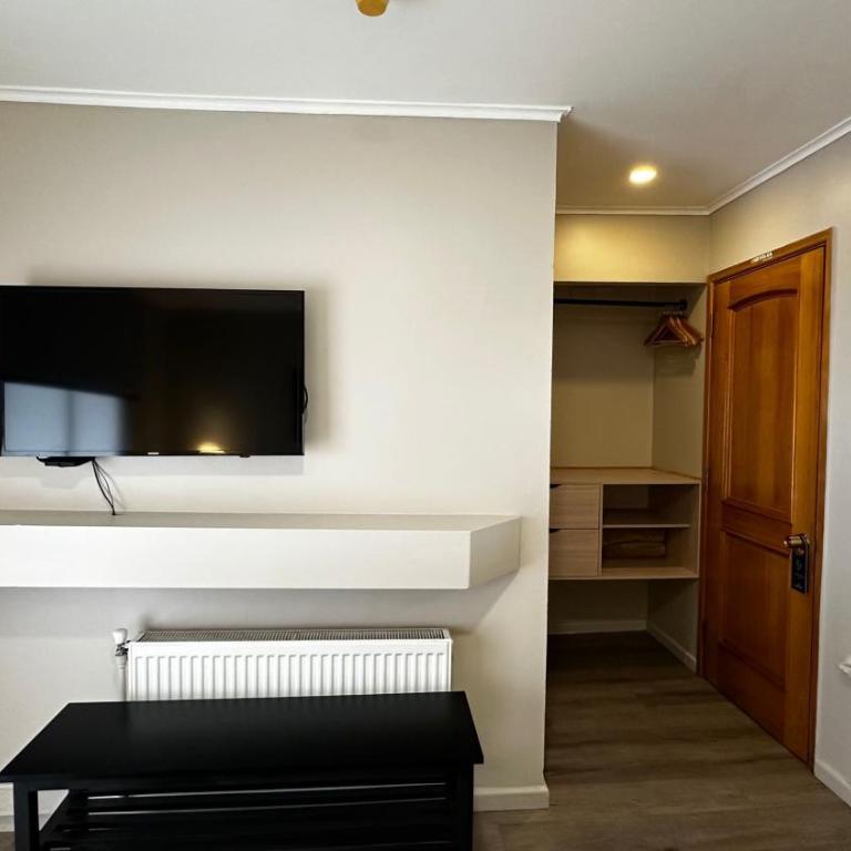 Hotel Nevados de Chillan - Standard Queen Room - 2