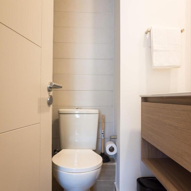 Spacious 2BR 2BA in Providencia Perfect for Groups - Apartment - 13