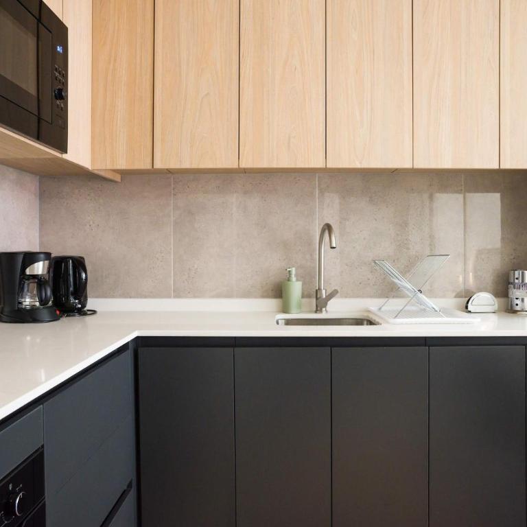 Urban Retreat Quiet & Modern 2BR in Providencia - Apartment - 15